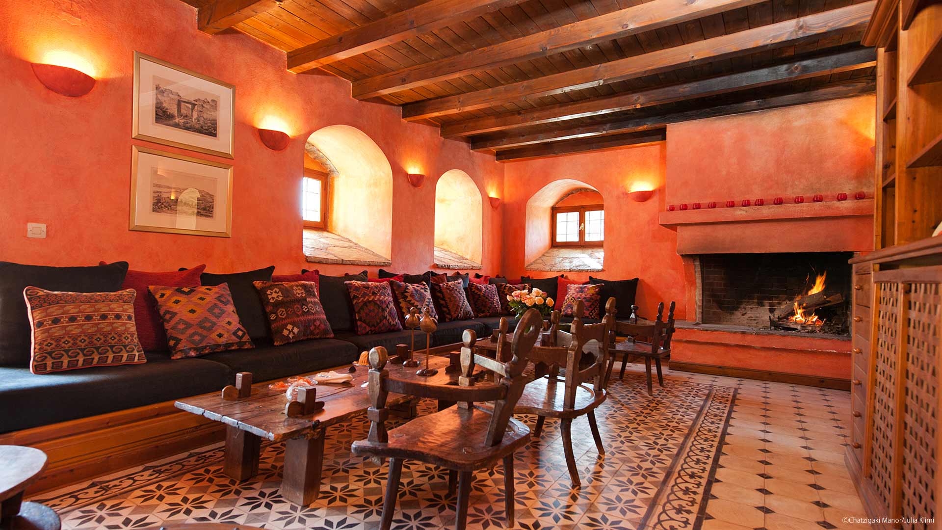 Καθιστικό στον χώρο υποδοχής του ξενοδοχείου