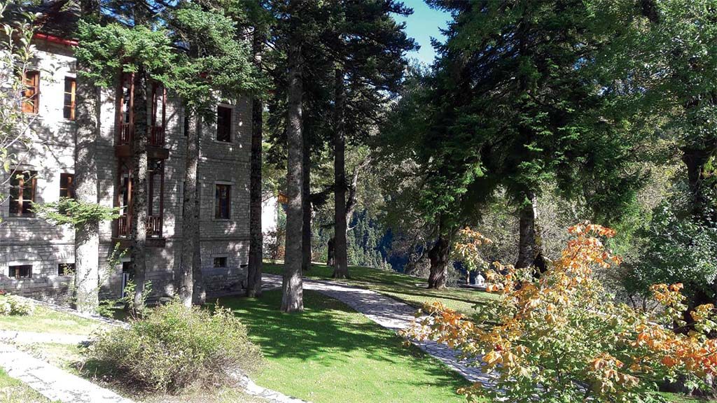 A picturesque wedding venue at the heart of the Pindos mountain range in Central Greece